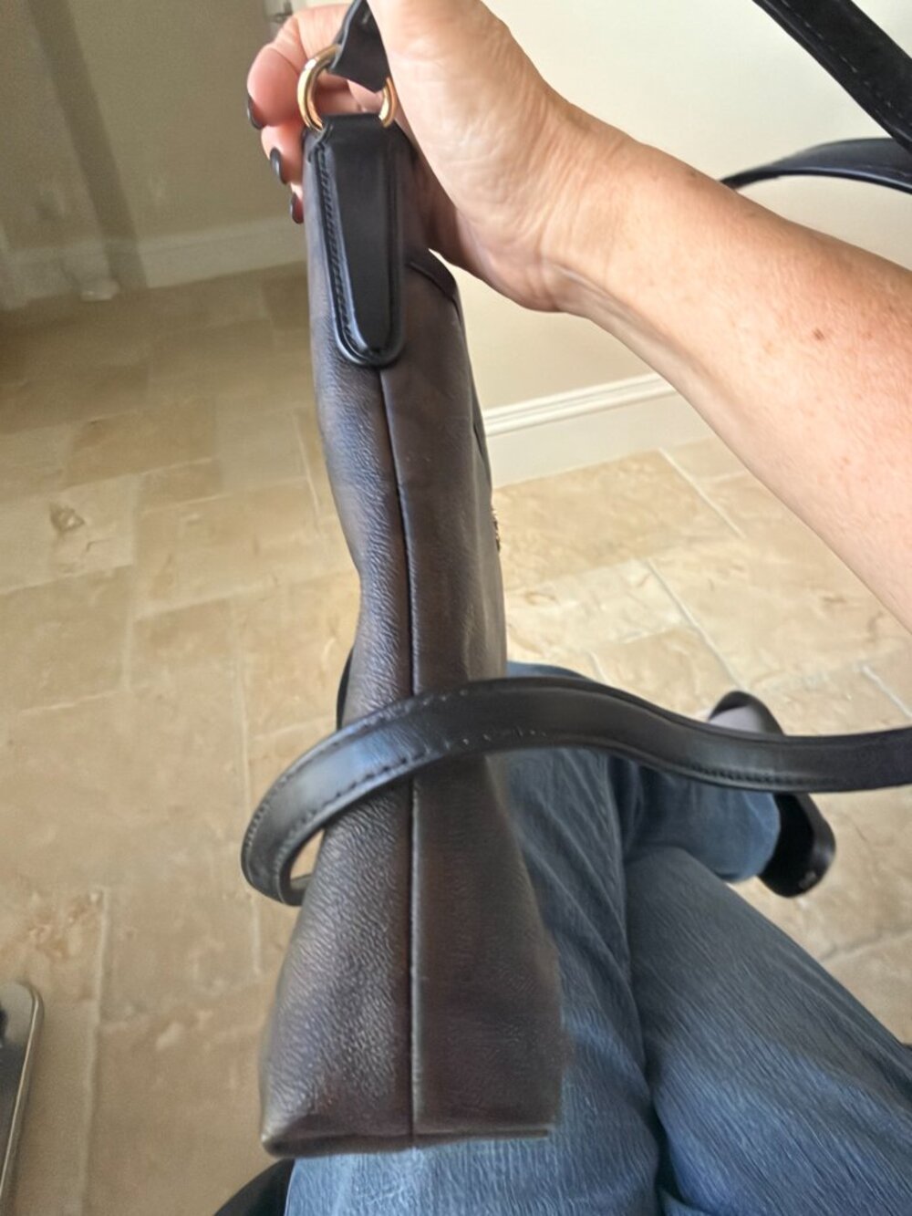 Beautiful Coach Bag - Picture 3 of 12